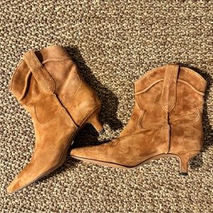 NWOT! Western Booties
